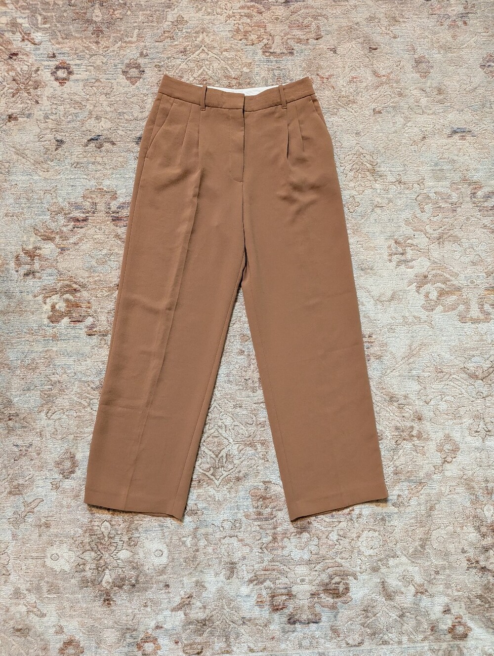 Aritzia Effortless Pants